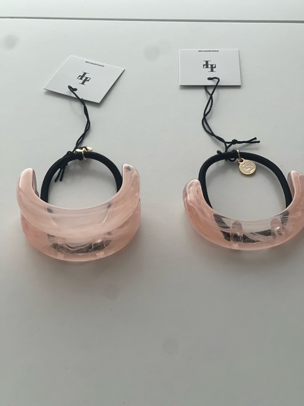 Marble Anya Pony Cuff 
- Elegant Women’s Hair Accessory